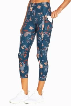 Marika Jenna Side Pocket Mid Calf Capri