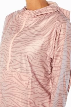 Marika Lora 1/4 Zip Windbreaker Jacket 13 Marika Lora 1/4 Zip Windbreaker Jacket -Sporty Vibe Shop MLJ0734A 2XU.54340