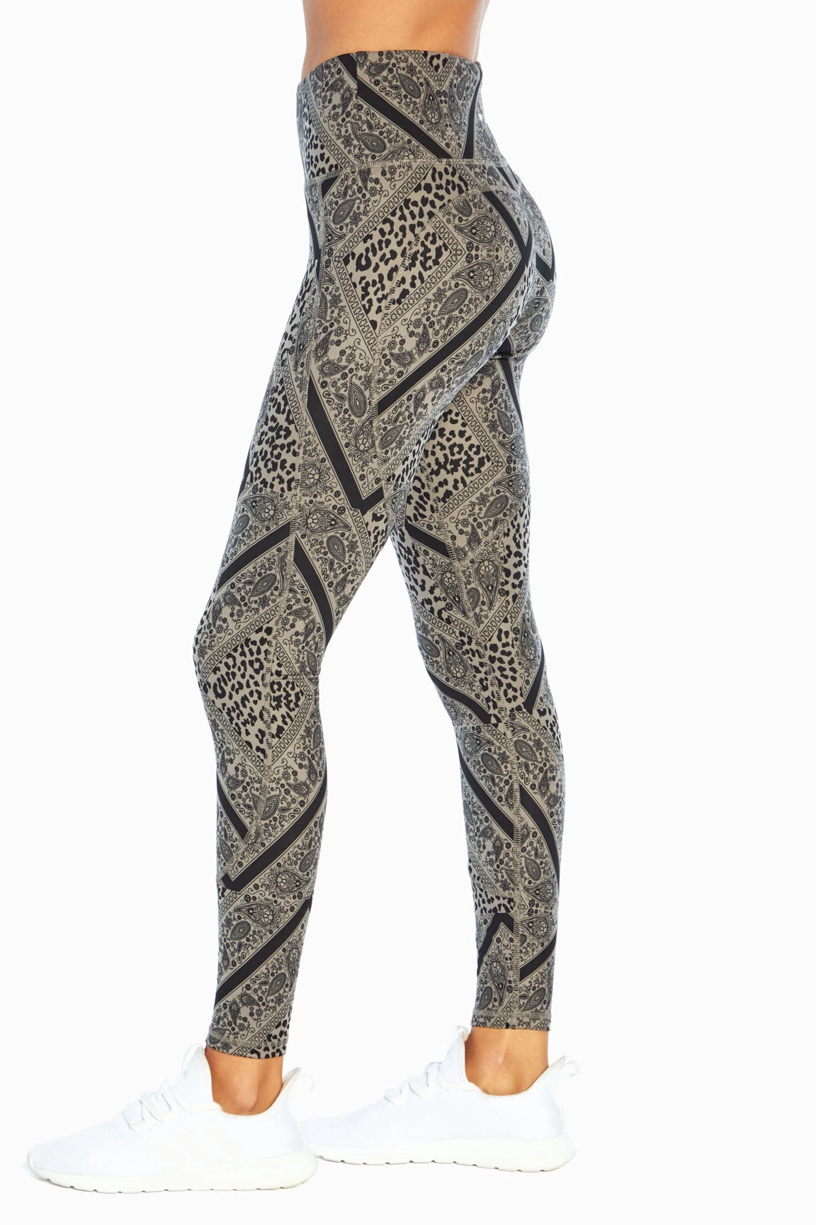 Marika Heart Legging 7 Marika Heart Legging - Image 7