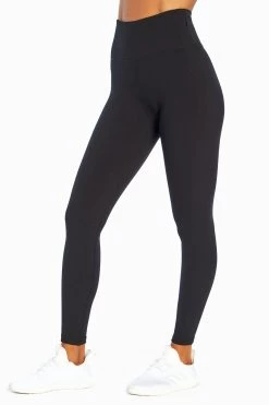 Marika Molly Rib Legging -Sporty Vibe Shop MLL1511A 001.33095 26201ae3 3461 455e b1a4 a57ea0c7883d