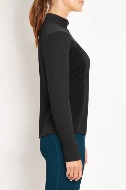 Marika Sophie 1/4 Zip 11 Marika Sophie 1/4 Zip -Sporty Vibe Shop MLQ0671A 001 02 ECOMCROP