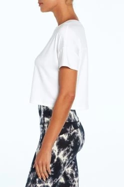 Marika Crop Chill Tee 9 Marika Crop Chill Tee -Sporty Vibe Shop MLT4022A 010MLC1477AE0T.79729
