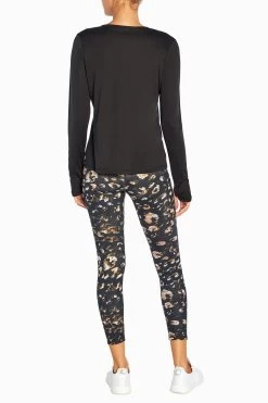 Marika Anya Long Sleeve Tee -Sporty Vibe Shop MLT4092A 001.MLL1627A IOP.77713 f6ffc6fb 8dc9 4820 a1fd 4e004ebb9720