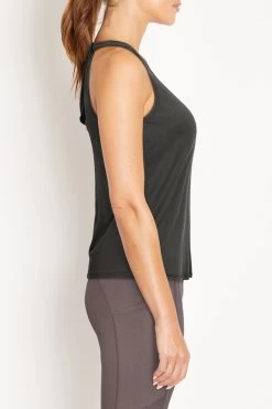 Marika Cenna Tank -Sporty Vibe Shop MLT6980A 3LY 02 CROPPED